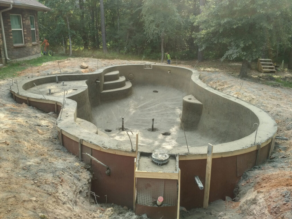 Expert servicing of a gunite spa by Saddleback Mountain Pool and Spa Service in Mission Viejo