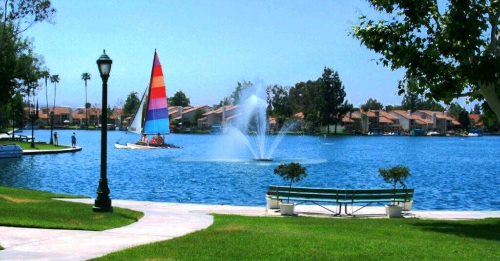 Lake Forest, CA